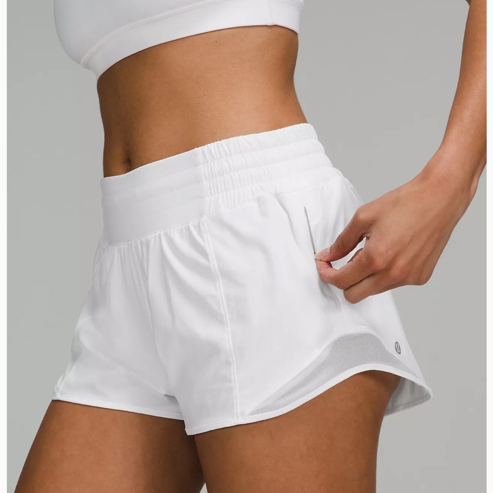 Lululemon Hotty Hot High-Rise Lined Short 2.5"